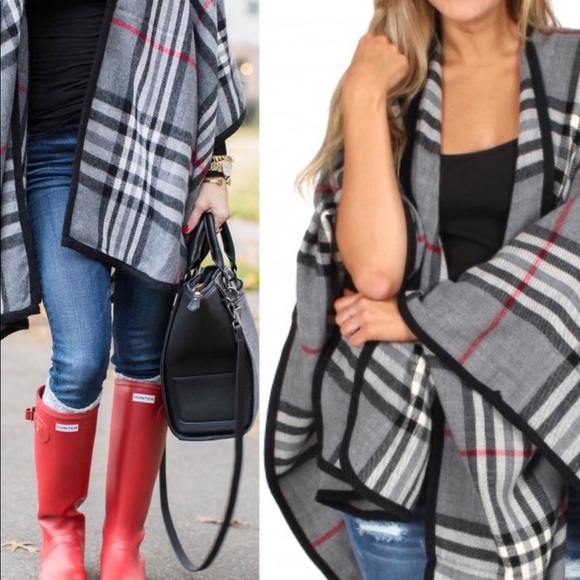 Jackets & Blazers - ♥️Grey Plaid Ruana Wrap